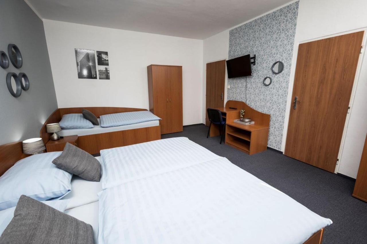 Sting Apartmany Trinec Extérieur photo