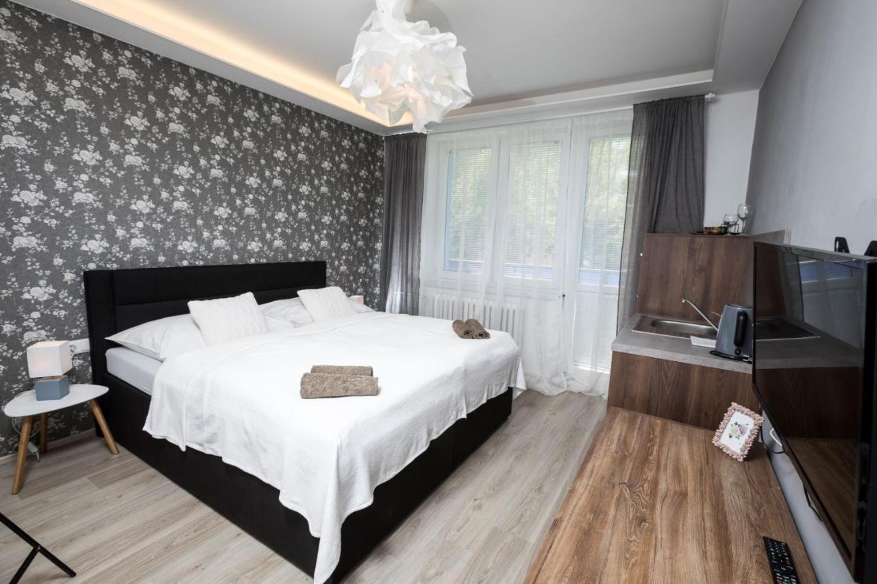 Sting Apartmany Trinec Extérieur photo